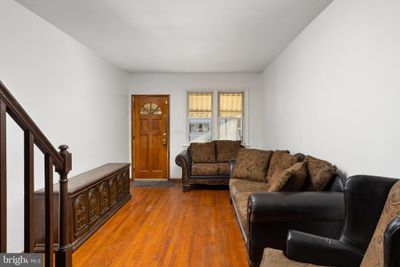 8 Elm Street, Townhouse with 3 bedrooms, 1 bathrooms and null parking in TRENTON NJ | Image 2