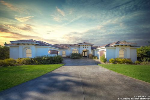 42 Via Aragon, San Antonio, TX, 78257-1739 | Card Image