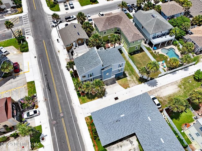 724 1 St St S, Home with 5 bedrooms, 5 bathrooms and null parking in Jacksonville Beach FL | Image 102