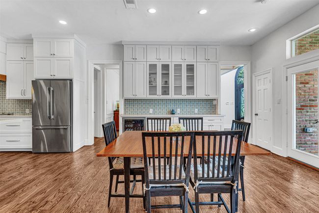 Elegantly transformed laundry room | Image 20