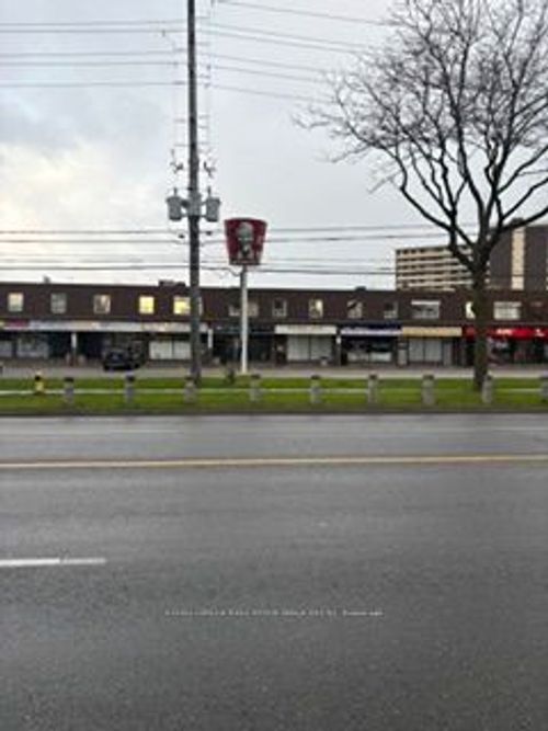 211-2760 Victoria Park Avenue, North York, ON, M2J4A8 | Card Image