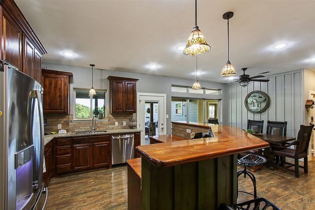 140 Stark Ln, House other with 3 bedrooms, 3 bathrooms and null parking in Sherman TX | Image 14