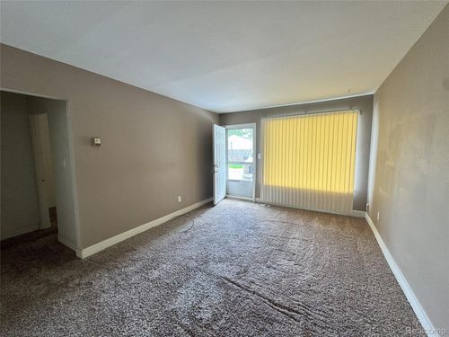 1527 Euclid St, Lincoln Park, MI, 48146-1730 | Card Image