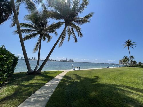 apt-301-401 Lake Shore Dr, Lake Park, FL, 33403-3508 | Card Image