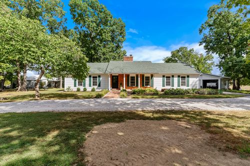 488 Oak Ridge Rd, Sparta, MO, 65753-8916 | Card Image