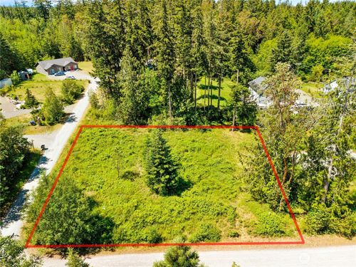 31 Pebble Ln, Port Townsend, WA, 98368-8742 | Card Image
