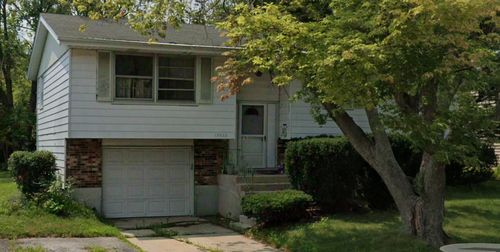 17022 Magnolia Dr, Hazel Crest, IL, 60429-1021 | Card Image