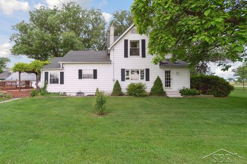 21665 Frost Rd, Merrill, MI, 48637-9504 | Card Image