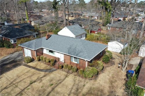 411 Mayflower Rd, Portsmouth, VA, 23701-1303 | Card Image