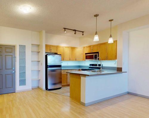 313-12330 102 St, Grande Prairie, AB, T8V0N4 | Card Image