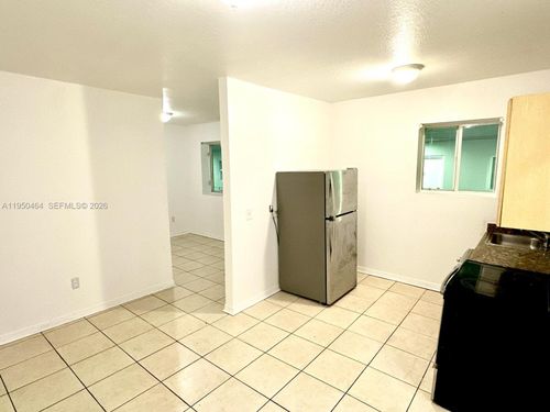 apt-307-1021 Nw 3rd St, Miami, FL, 33128-1195 | Card Image