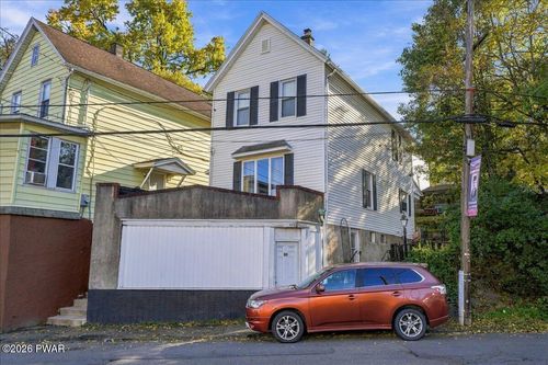 635 S Blakely Street, Dunmore, PA, 18510 | Card Image