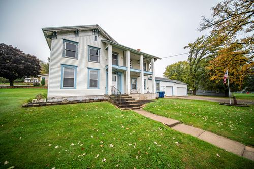 260 E 15th St, Saint Charles, MN, 55972-1520 | Card Image