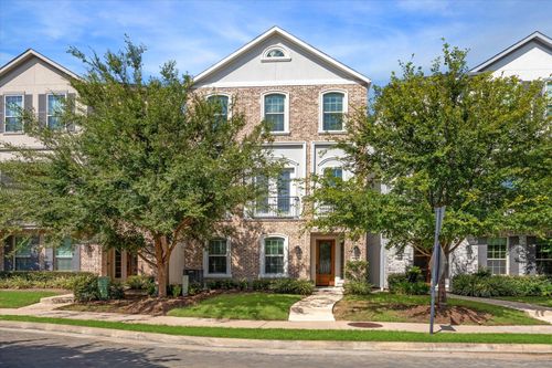 3415 Ridgeway Valley Ln, Houston, TX, 77055-1290 | Card Image