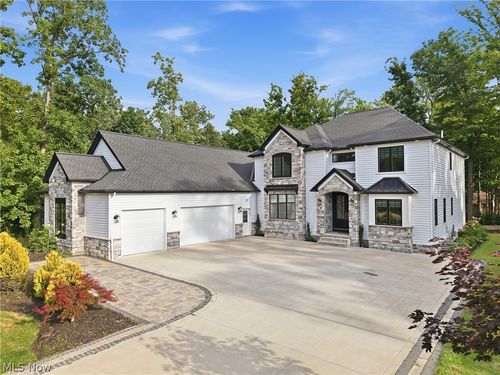 26650 Hurlingham Rd, Beachwood, OH, 44122-2454 | Card Image