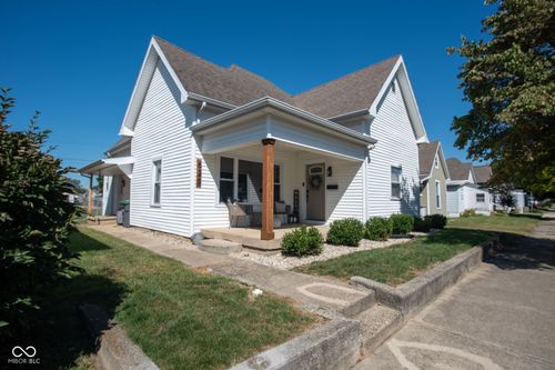 829 Sexton St, Rushville, IN, 46173-1010 | Card Image