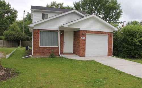 22741 Middlebelt Rd, Farmington Hills, MI, 48336-3632 | Card Image