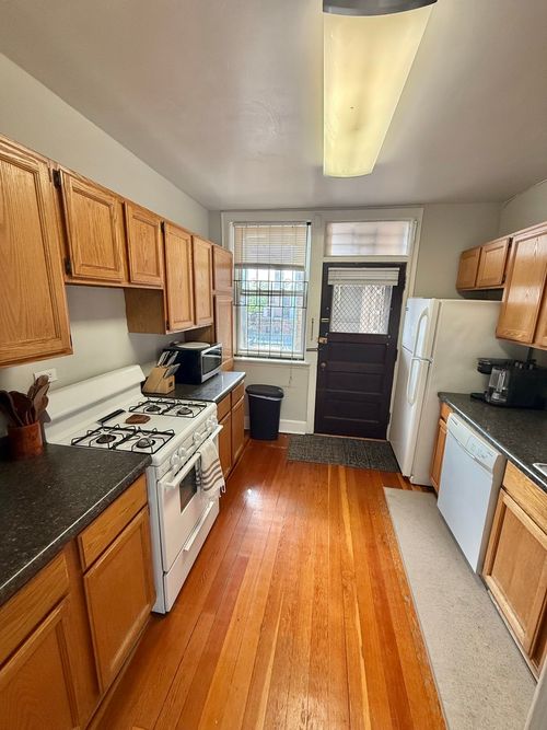 3a-4858 N Hermitage Ave, Chicago, IL, 60640-4125 | Card Image