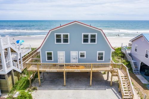 324 Shore Dr, Surf City, NC, 28445-6642 | Card Image