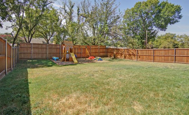 930 W Florence St, House other with 3 bedrooms, 2 bathrooms and null parking in Denison TX | Image 24
