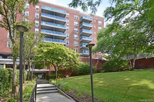 apt-204-14 Westview Ave, Eastchester, NY, 10707-4117 | Card Image