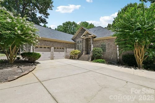 304 Catawba Crest Ln, Lake Wylie, SC, 29710-6520 | Card Image
