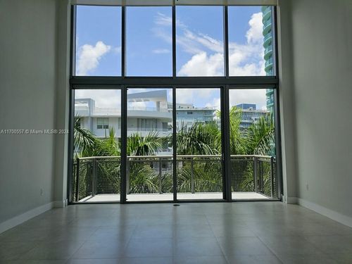 528-6000 Collins Ave, Miami Beach, FL, 33140-2380 | Card Image