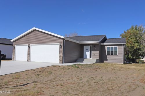 14 Mcginnis Way, Lincoln, ND, 58504 | Card Image