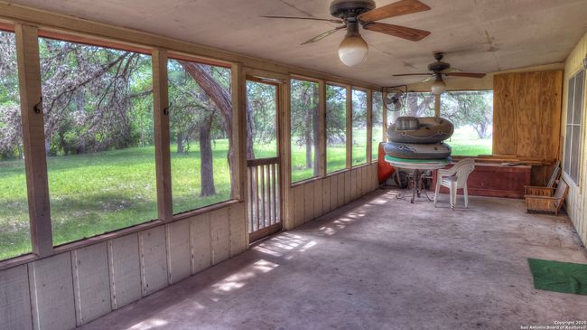 154 Weston Rd, House other with 1 bedrooms, 1 bathrooms and null parking in Leakey TX | Image 35