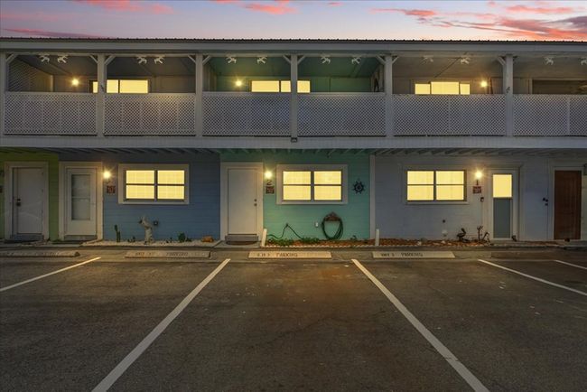 511 1 St St, Townhouse with 2 bedrooms, 2 bathrooms and null parking in CEDAR KEY FL | Image 7