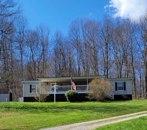 99 Arrowhead Dr, Belington, WV, 26250-7438 | Card Image