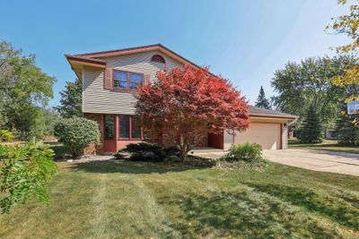 11404 N Country View Dr, House other with 4 bedrooms, 2 bathrooms and null parking in Mequon WI | Image 1