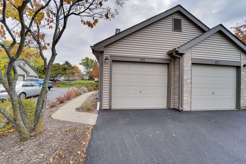 365-365 Grissom Ct, Hoffman Estates, IL, 60169-1670 | Card Image