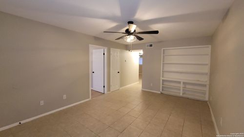 apt-3-516 Gentleman Rd, Balcones Heights, TX, 78201-1816 | Card Image