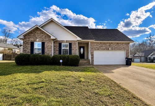 729 Arrowfield Dr, Clarksville, TN, 37042-7071 | Card Image