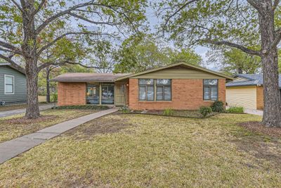 1606 Cloverleaf Drive, House other with 4 bedrooms, 3 bathrooms and null parking in Austin TX | Image 2