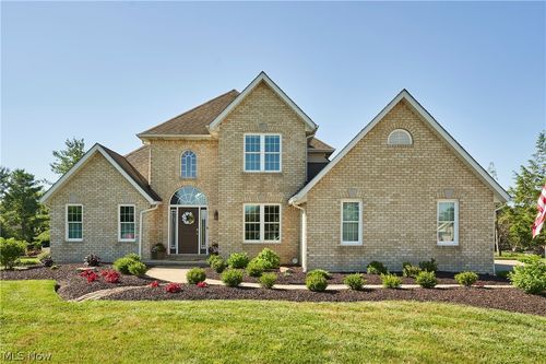 7950 Loriwood Cir Nw, Massillon, OH, 44646-2359 | Card Image
