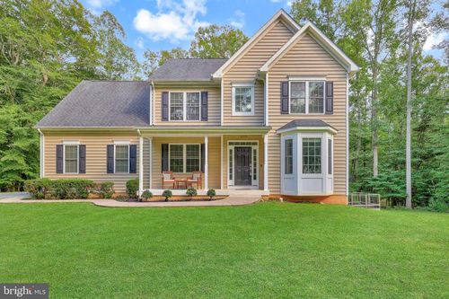16379 Covey Cir, AMISSVILLE, VA, 20106-2246 | Card Image