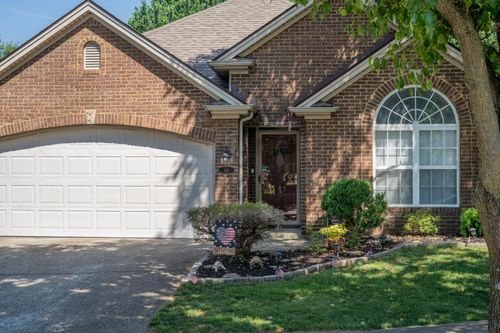 141 White Oak Trce, Lexington, KY, 40511-8871 | Card Image