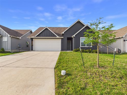 1012 Betsy Dr Drive, Seguin, TX, 78155 | Card Image