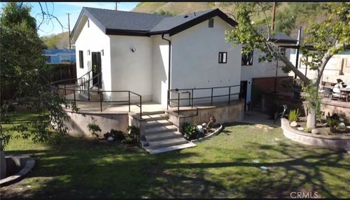 9857 Foothill Blvd, Sylmar, CA, 91342-7010 | Card Image