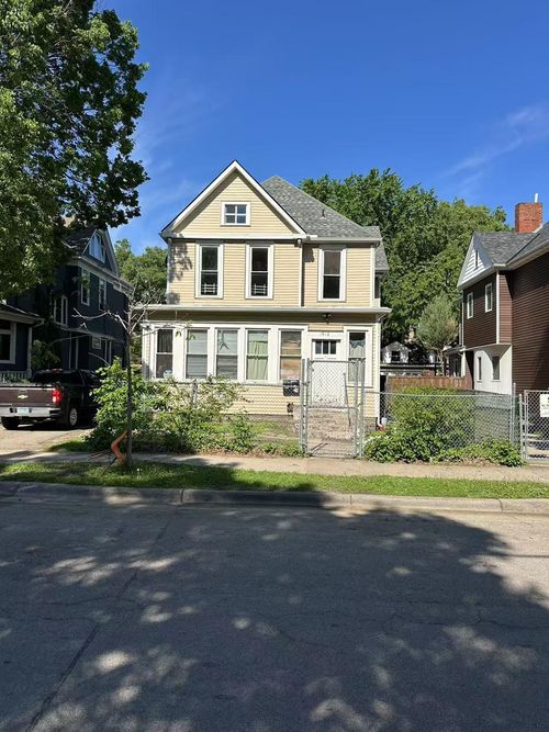 1912 Columbus Ave, Minneapolis, MN, 55404-1936 | Card Image