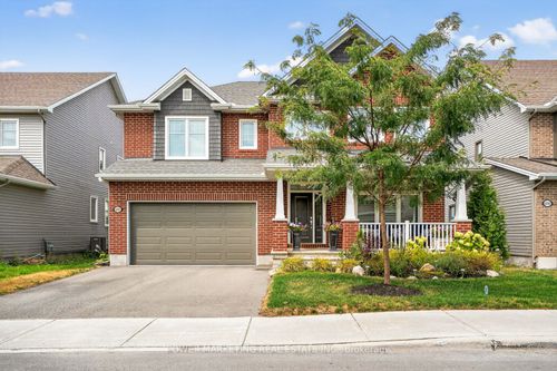 692 Egret Way, Barrhaven, ON, K2J0X4 | Card Image