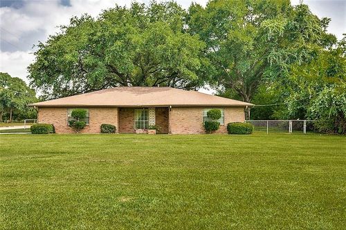 5930 Killough St, Houston, TX, 77086-3915 | Card Image