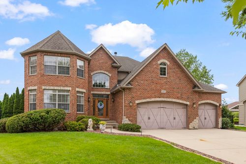 16022 S Selfridge Cir, Plainfield, IL, 60586-7230 | Card Image