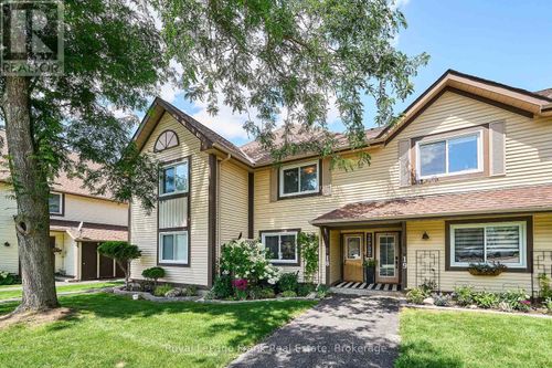 18-11 Laguna Pky, Brechin, ON, L0K1B0 | Card Image