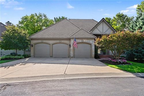 11359 El Monte Ct, Leawood, KS, 66211-1341 | Card Image