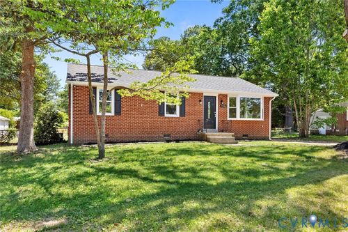 7986 Wynbrook Ln, Mechanicsville, VA, 23111-3538 | Card Image