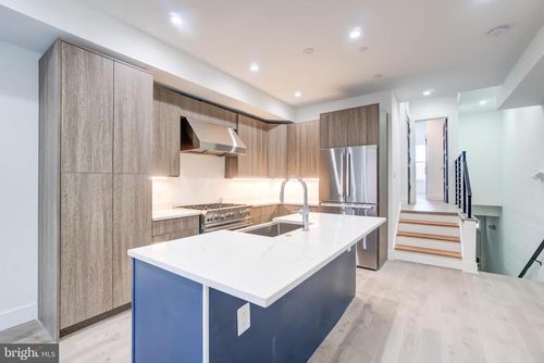 3-2228 13th St Nw, WASHINGTON, DC, 20009-4410 | Card Image