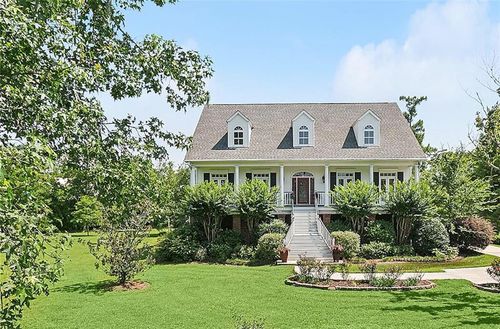 460 E Chase Ct, Mandeville, LA, 70448-4944 | Card Image